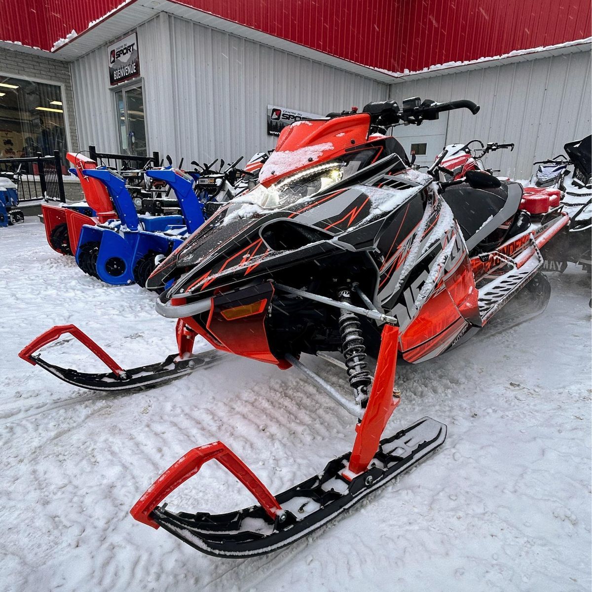 Centre du sport Lac-St-Jean à Alma | Snowmobile in our Used