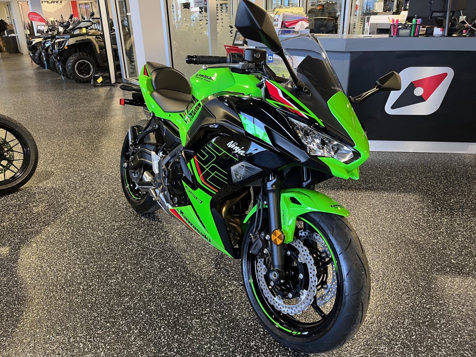 2024 Kawasaki Ninja 650 KRT ABS