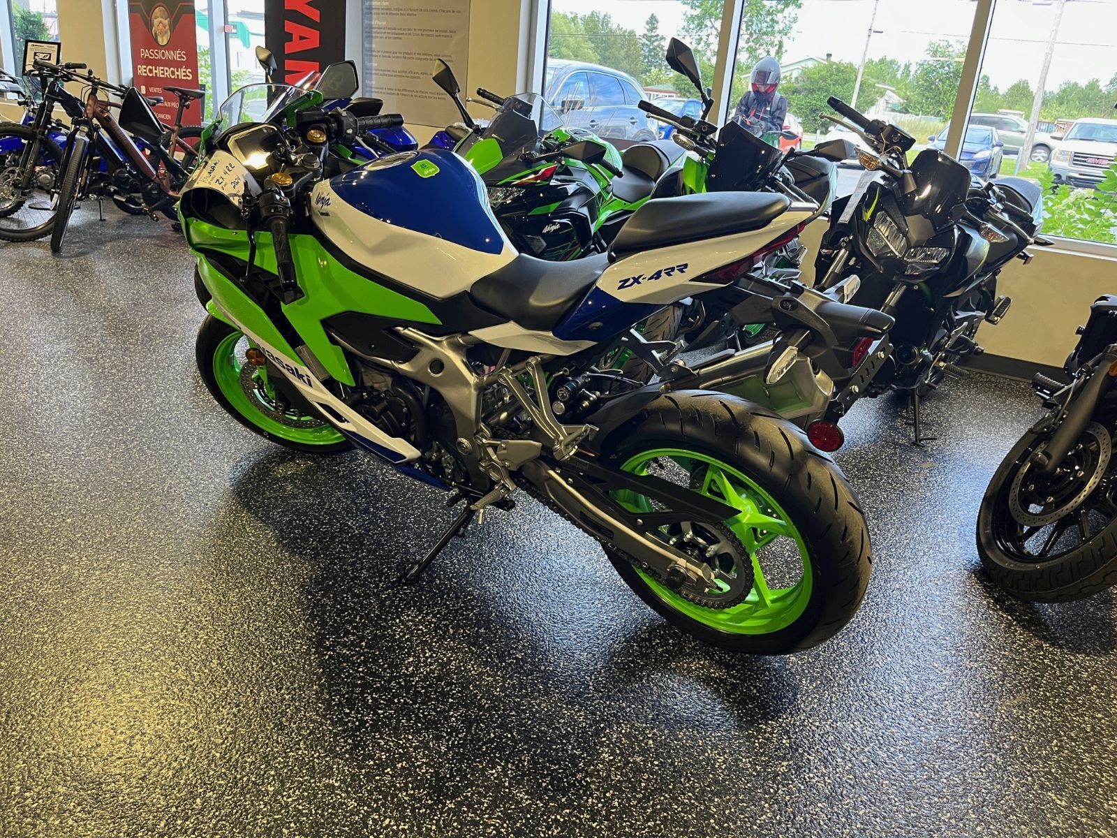 2024 Kawasaki Ninja ZX 4RR