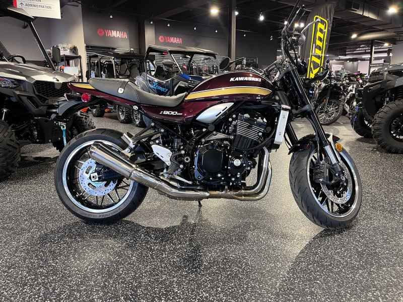 Kawasaki Z900RS  2025