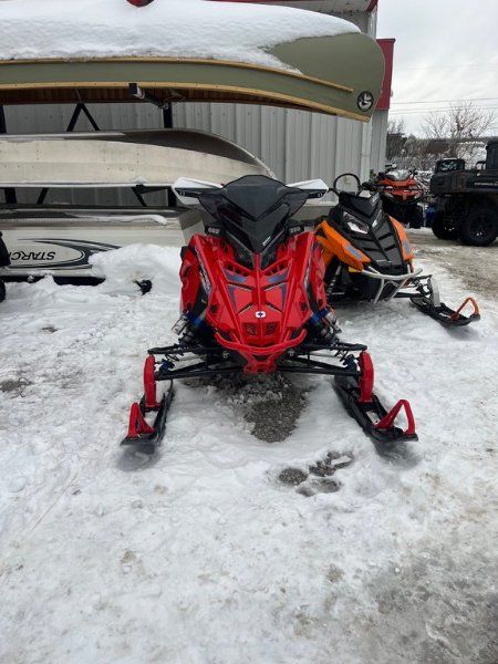 2025 Polaris 9R INDY XCR 136 LE 70e ANNIV