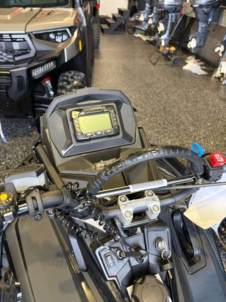 Polaris 9R RMK PRO 155  2027