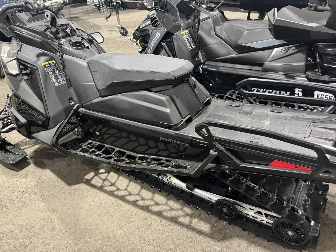2024 Polaris ProStar S4 Voyageur 146