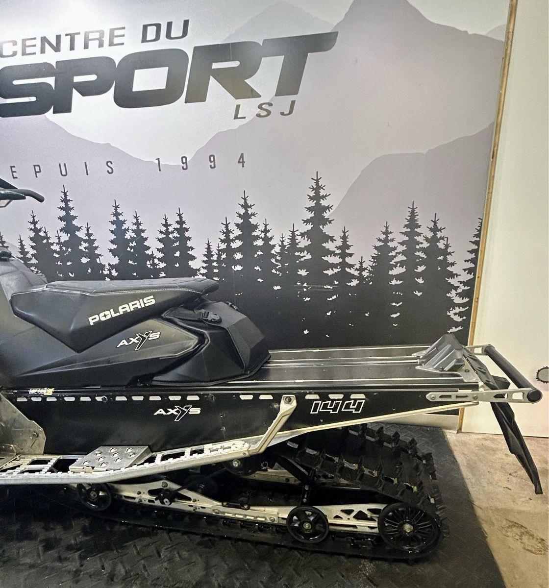 2017 Polaris SwitchBack Assault 800 144