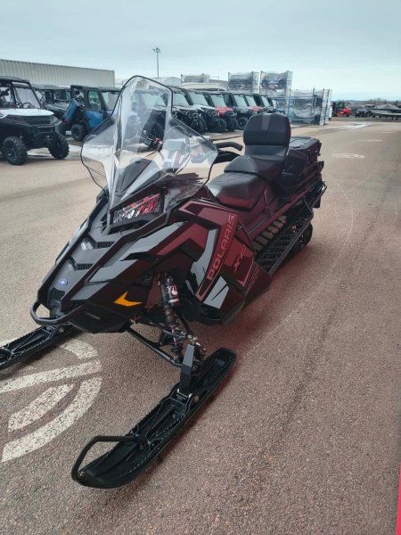 Polaris TITAN XC 800 1.8  2022