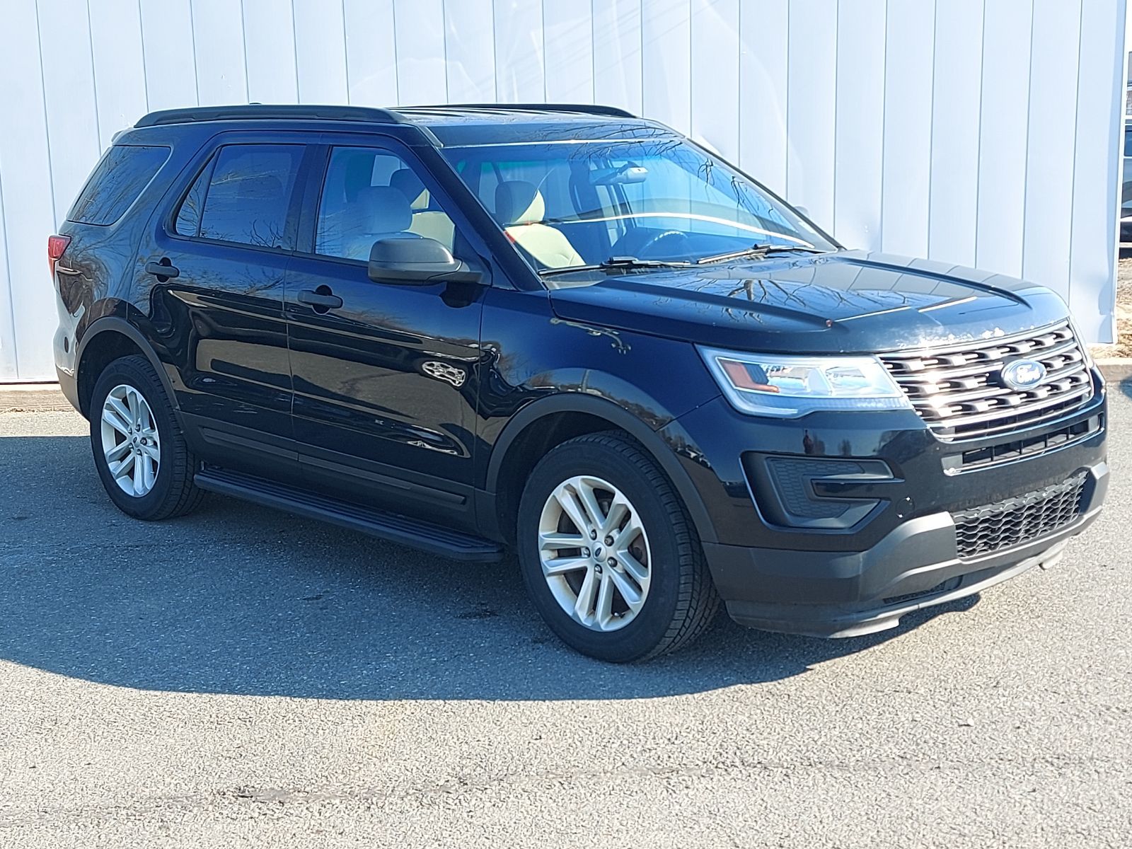 2017 Ford Explorer Base | Cam | Cruise | Aux | USB | XM Radio