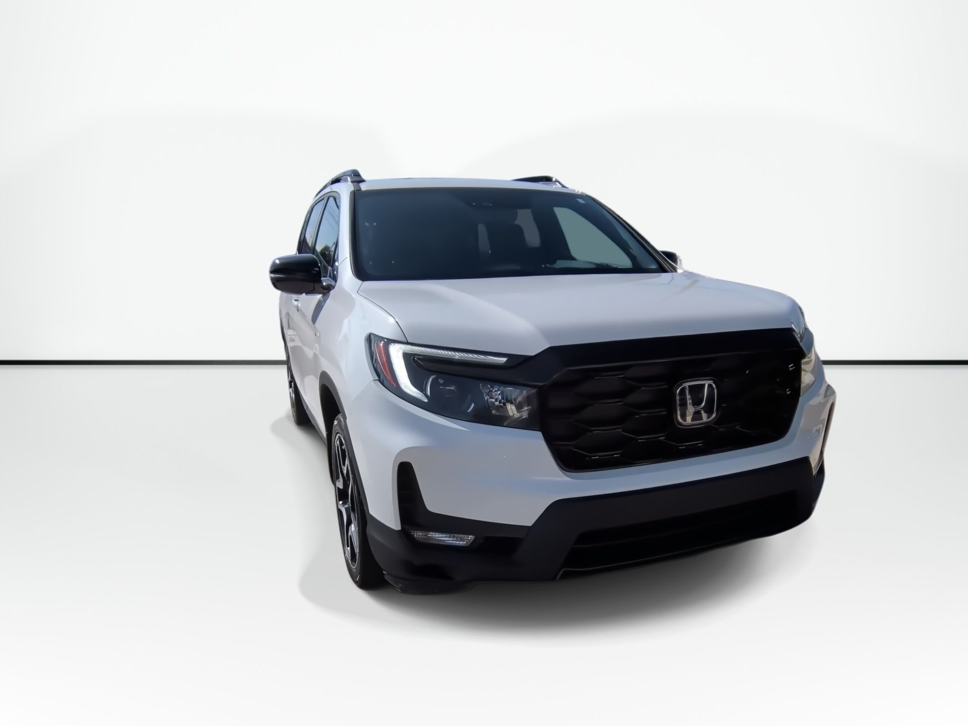 Photo Honda PASSPORT Touring | Lthr | Roof | Cam | Warranty to 2027 2022 #2