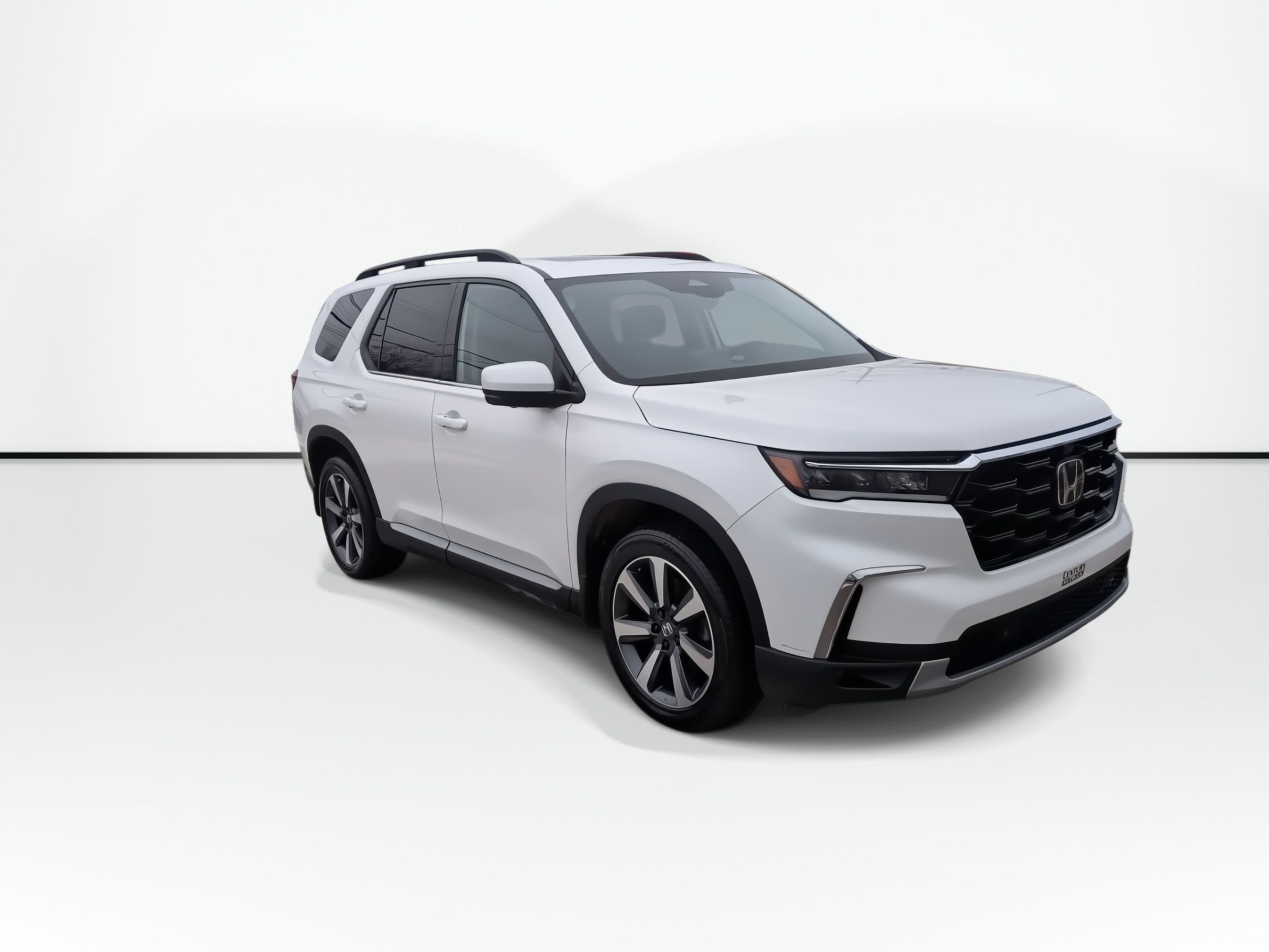 Photo Honda Pilot Touring | Leather | Roof | Cam | Warranty to 2029 2024 #2