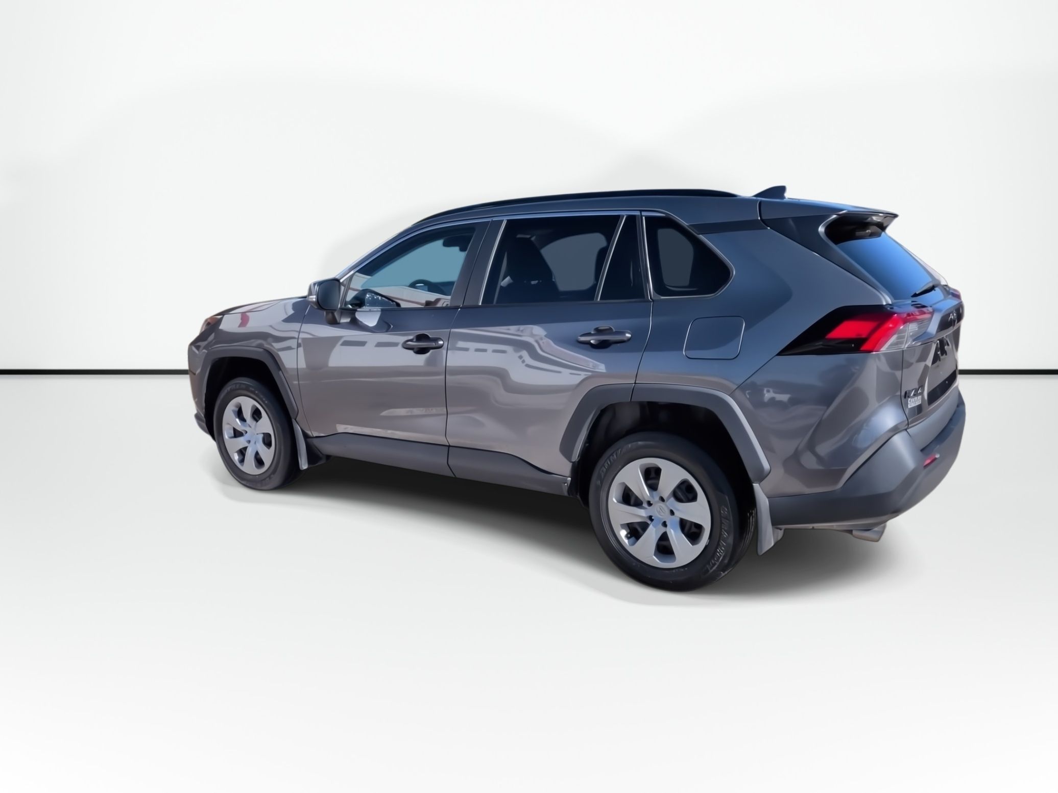 Photo Toyota RAV4 LE | Cam | USB | Heated Seats 2021 #6
