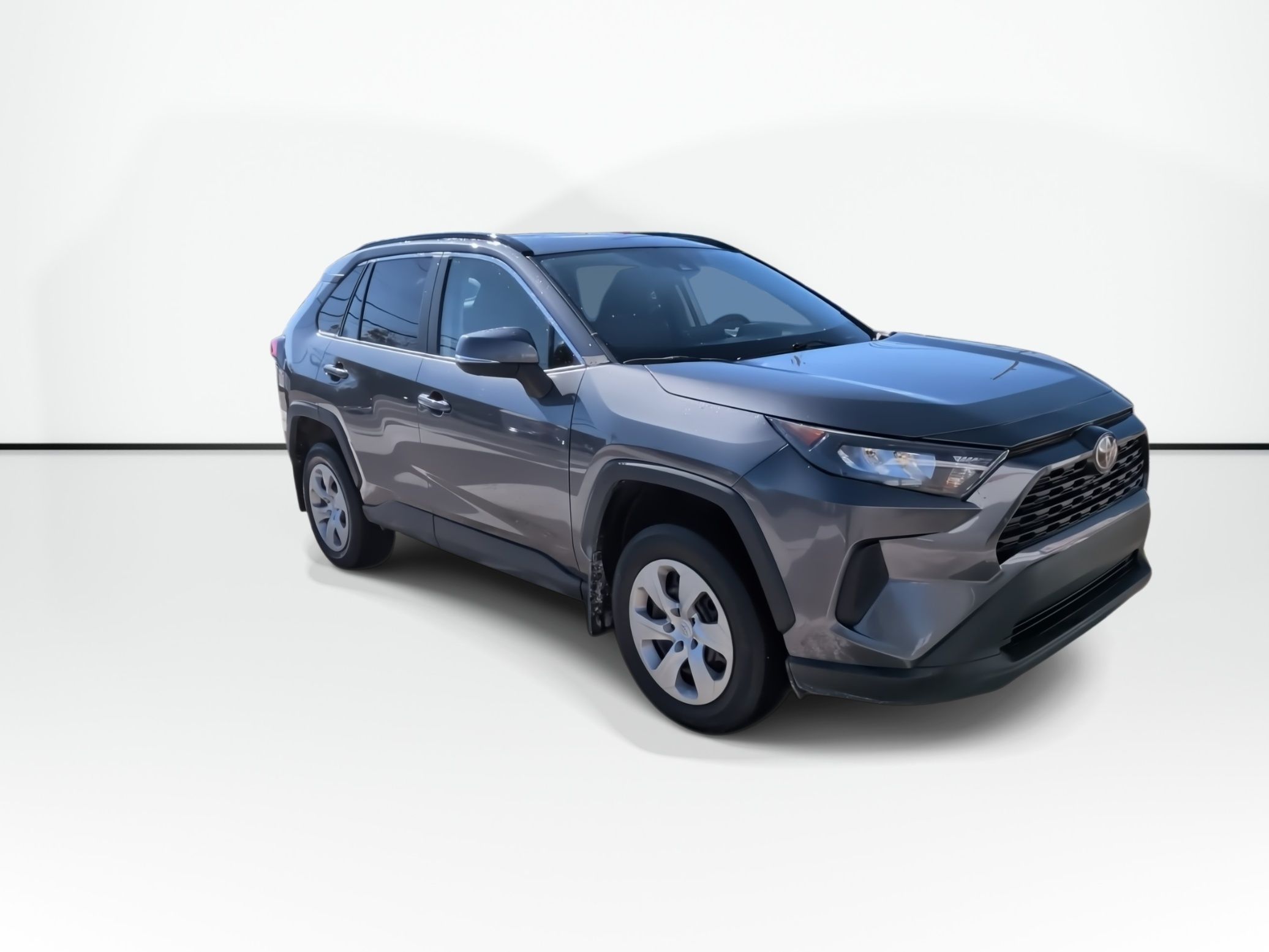 Photo Toyota RAV4 LE | Cam | USB | Heated Seats 2021 #2