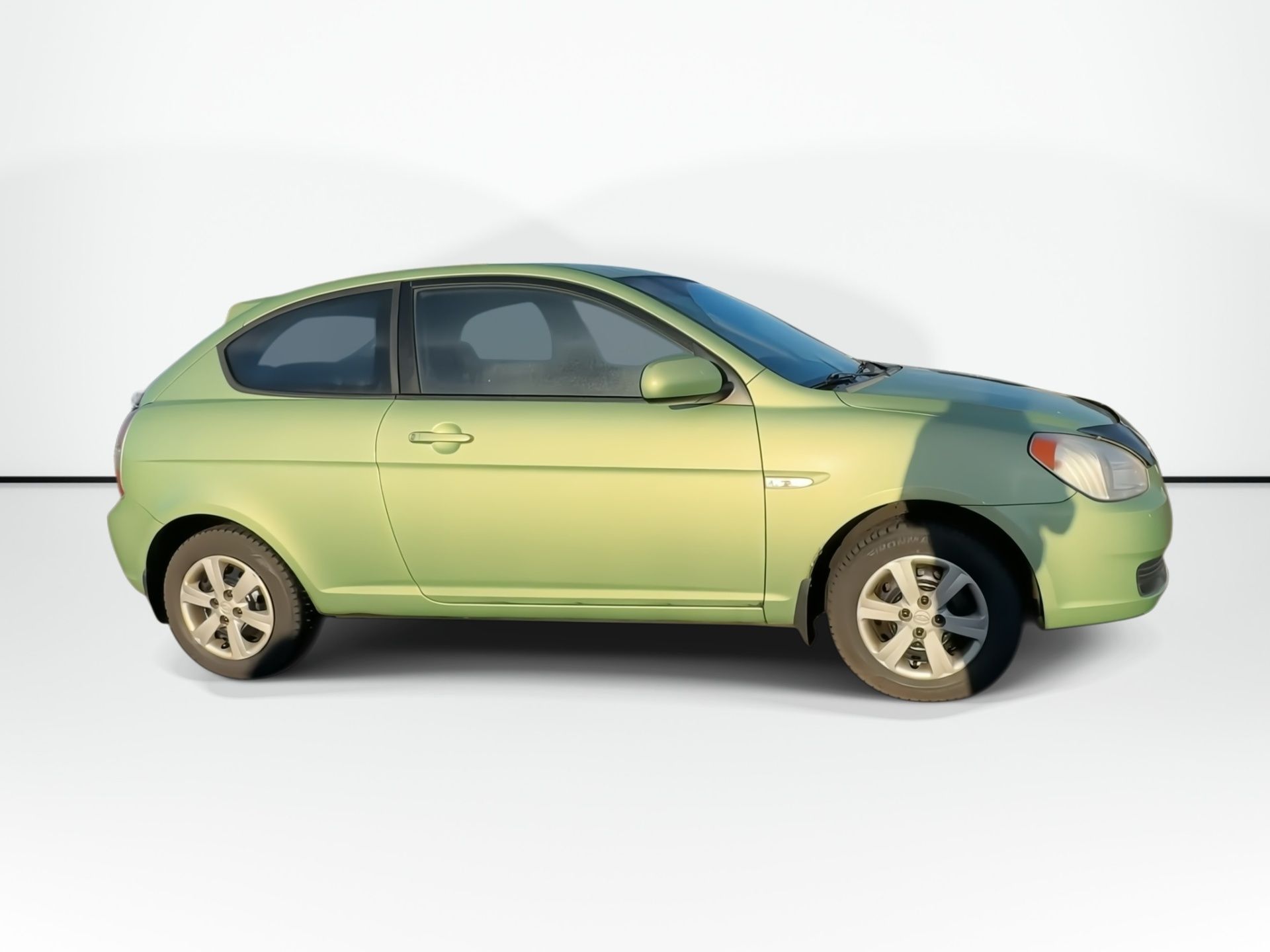 Photo 2010 Hyundai Accent L | CD Player | Aux | Tilt #4