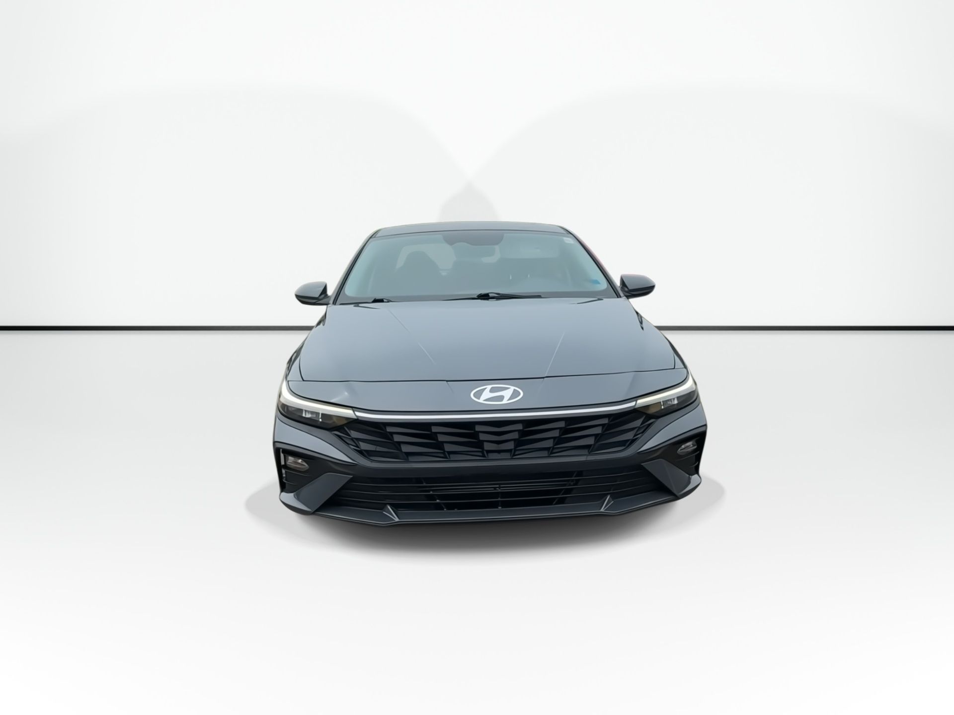 Photo 2025 Hyundai Elantra Preferred | Roof | Tech | Cam | Warranty to 2030 #5