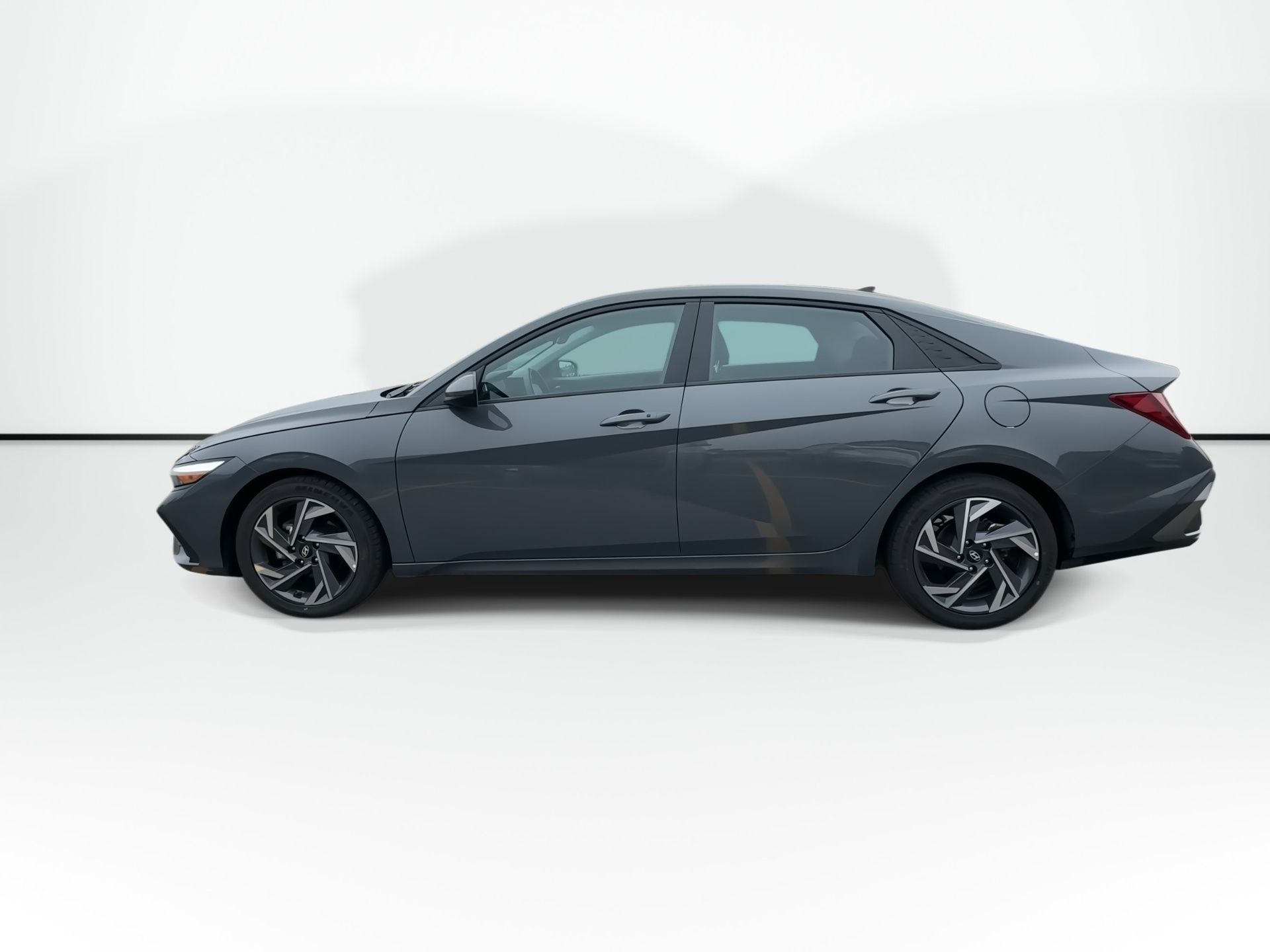 Photo 2025 Hyundai Elantra Preferred | Roof | Tech | Cam | Warranty to 2030 #7
