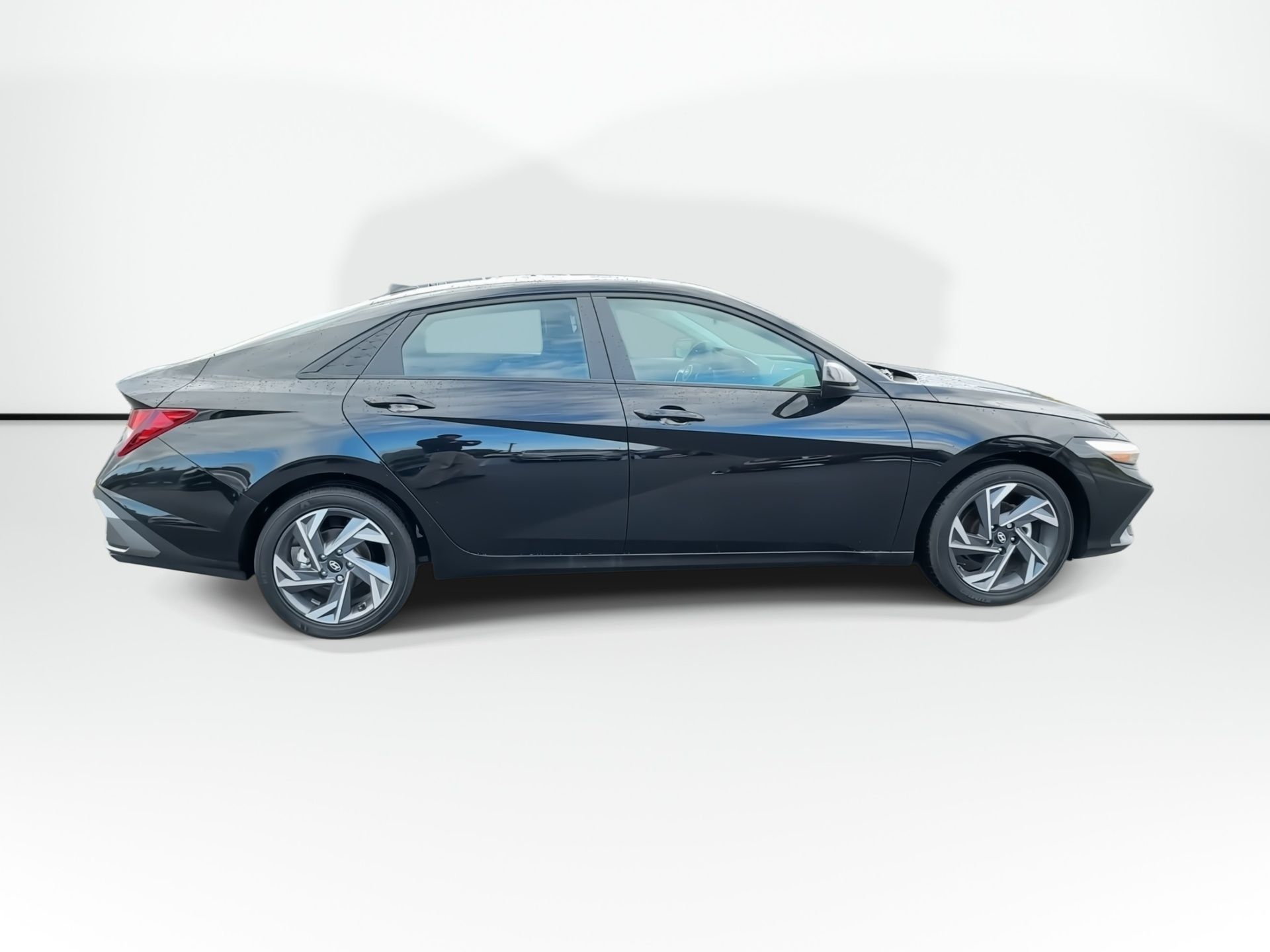 Photo 2026 Hyundai Elantra Preferred Tech | Roof | Nav | Warranty to 2031 #6