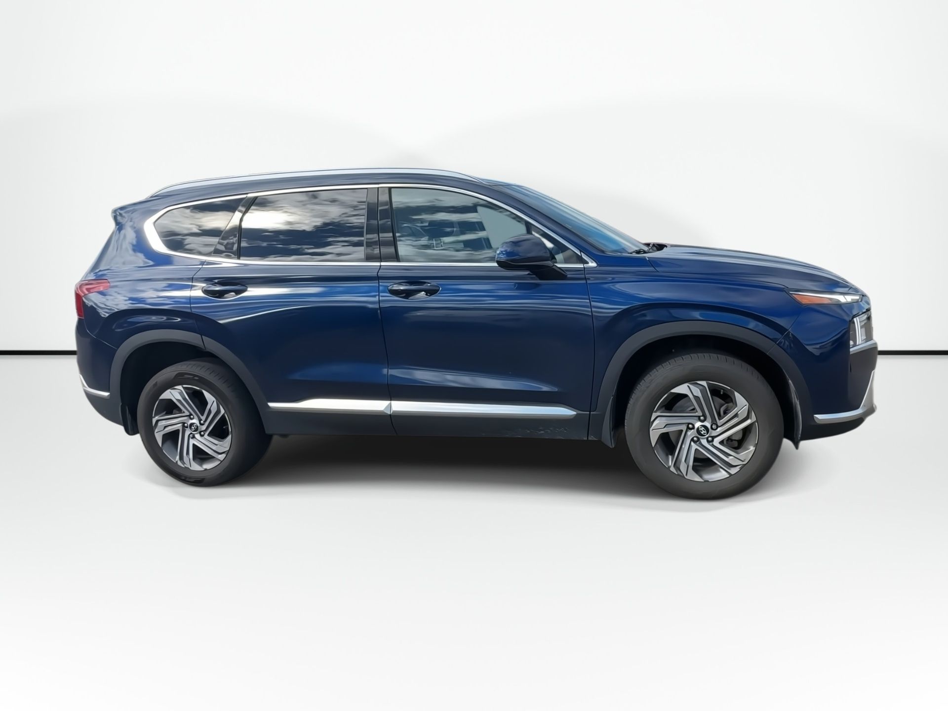 Photo Hyundai Santa Fe Preferred | Cam | HtdSeat | Warranty to 2028 2023 #2