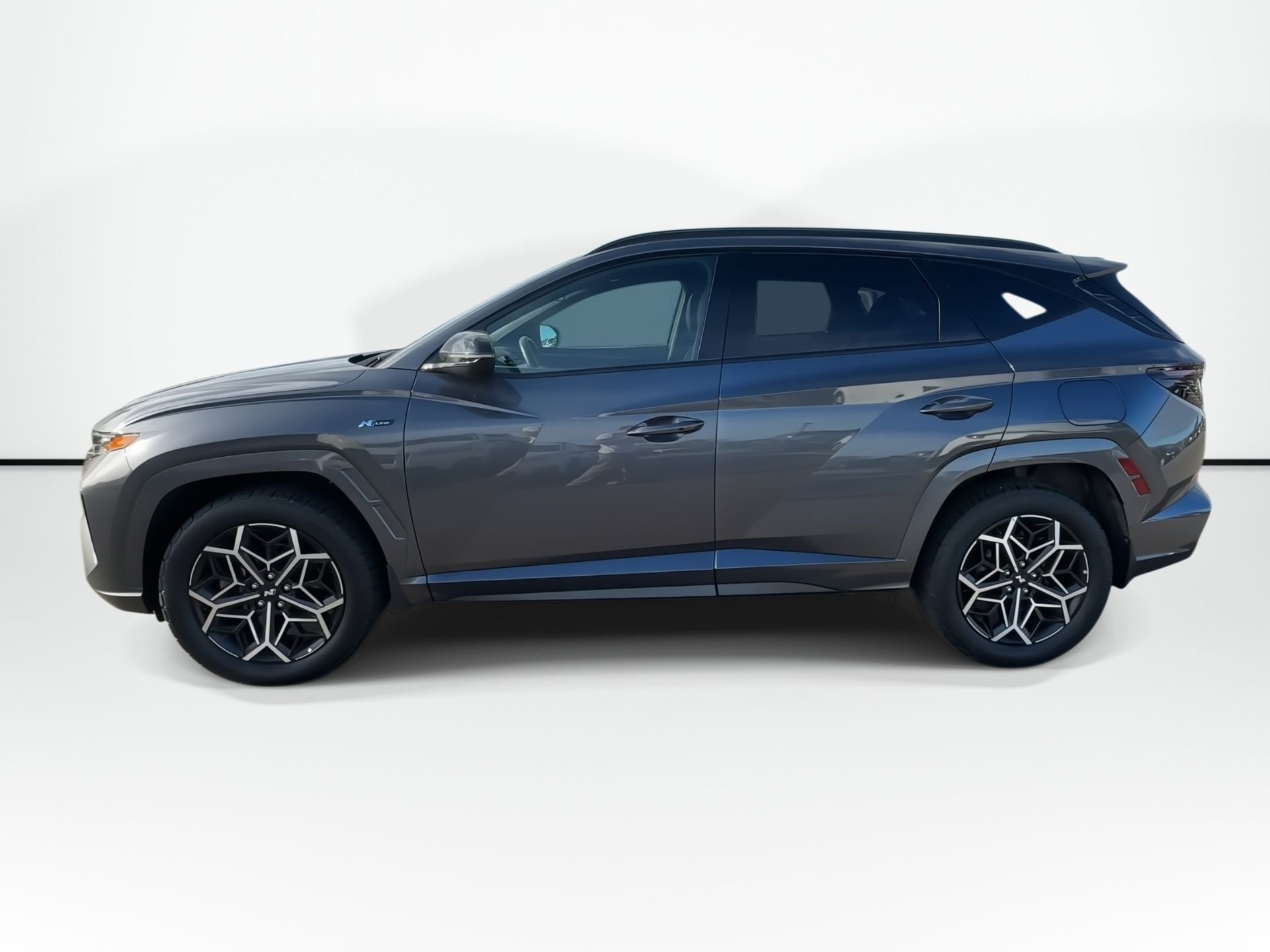 Photo 2024 Hyundai Tucson Hybrid N-Line | Lthr | Htd Whl | Roof | Warranty to 2028 #7