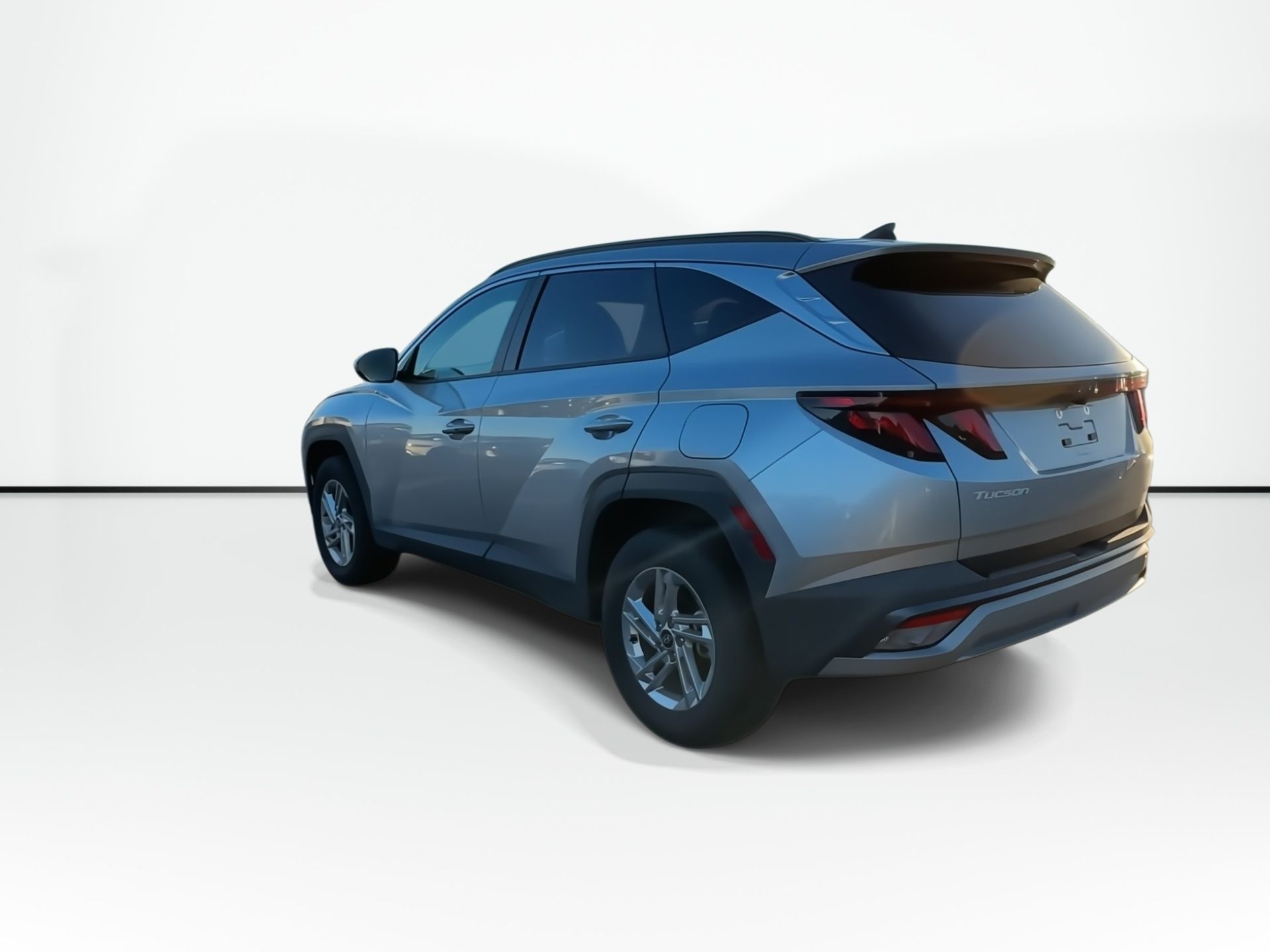 Photo 2026 Hyundai Tucson Preferred | HtdWhl | Blind Spot | Warranty to 2031 #5