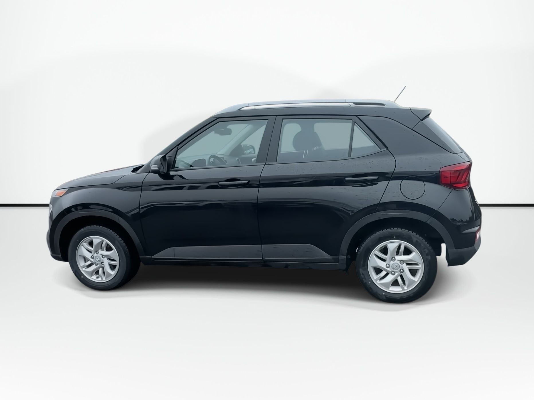 Photo 2025 Hyundai Venue Preferred | Cam | HtdSeat | Warranty to 2030 #8