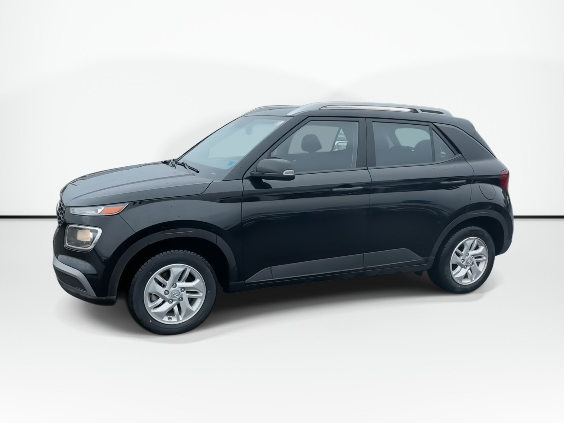 Photo 2025 Hyundai Venue Preferred | Cam | HtdSeat | Warranty to 2030 #7