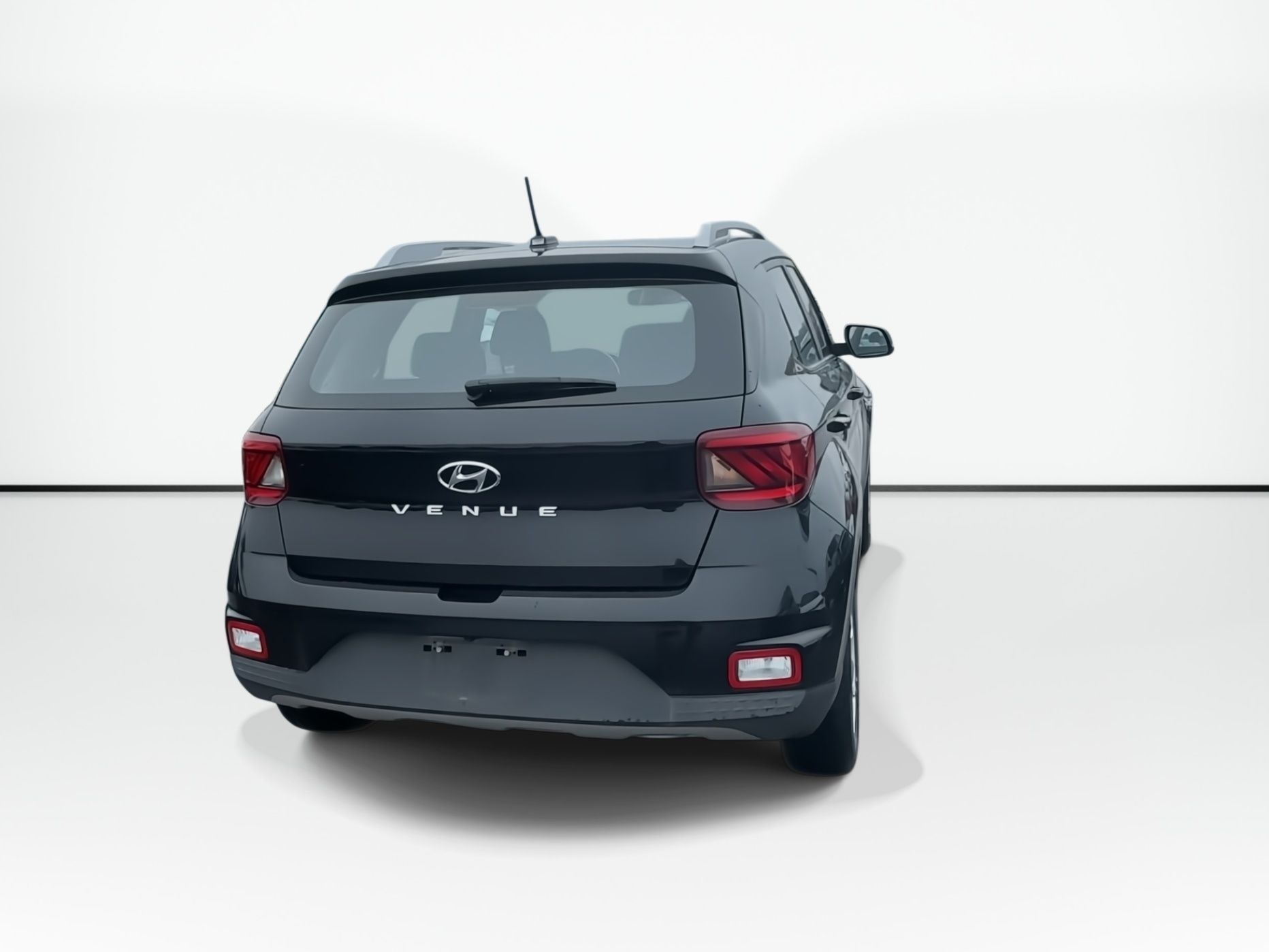 Photo 2025 Hyundai Venue Preferred | Cam | HtdSeat | Warranty to 2030 #2