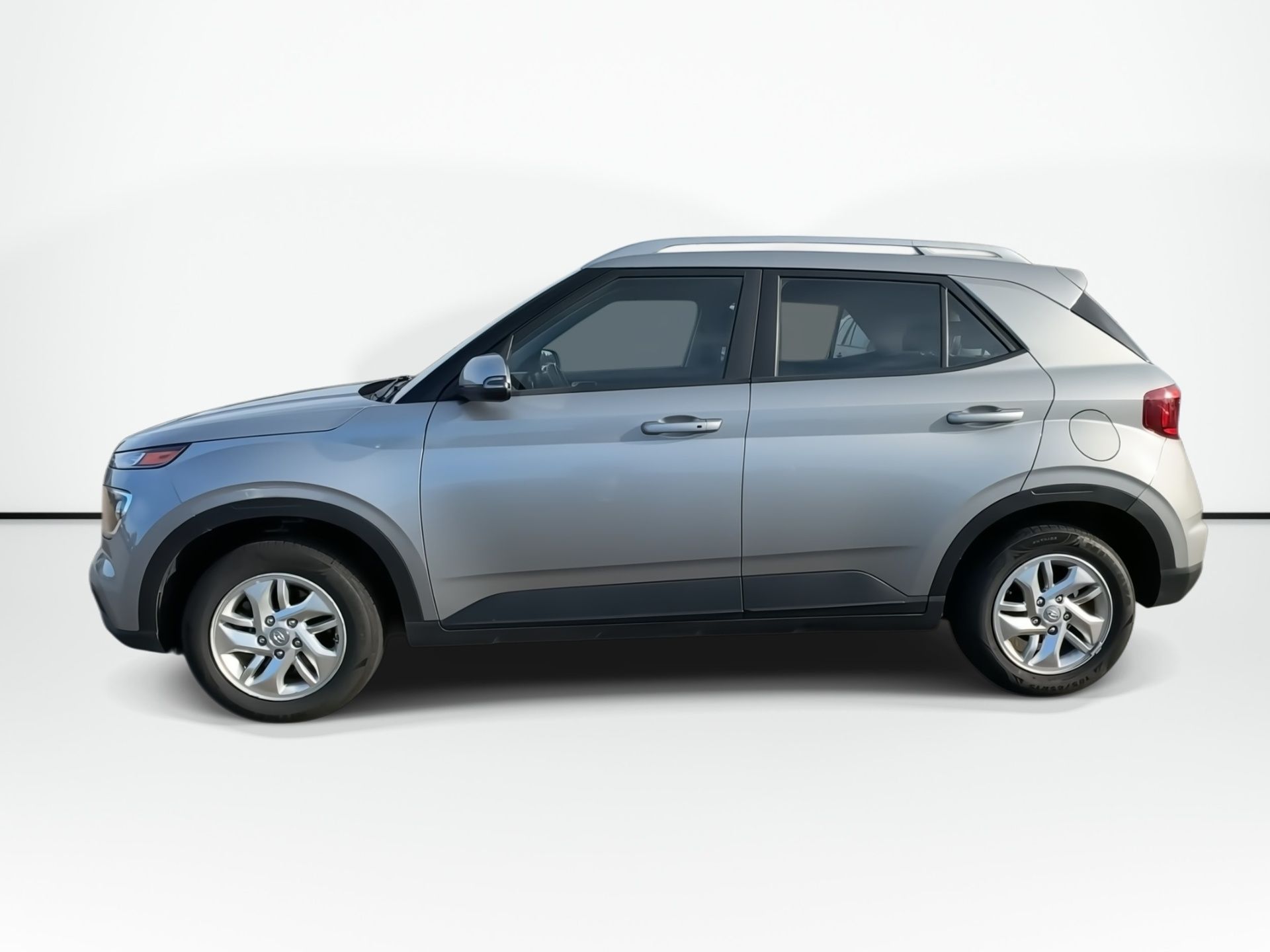 Photo 2025 Hyundai Venue Preferred | Cam | HtdSeat | Warranty to 2030 #7