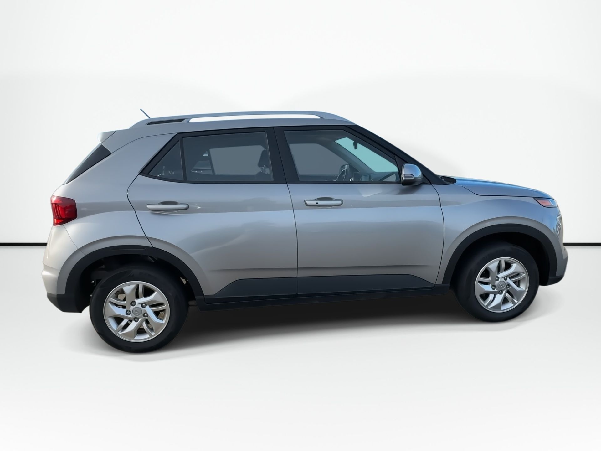 Photo 2025 Hyundai Venue Preferred | Cam | HtdSeat | Warranty to 2030 #3