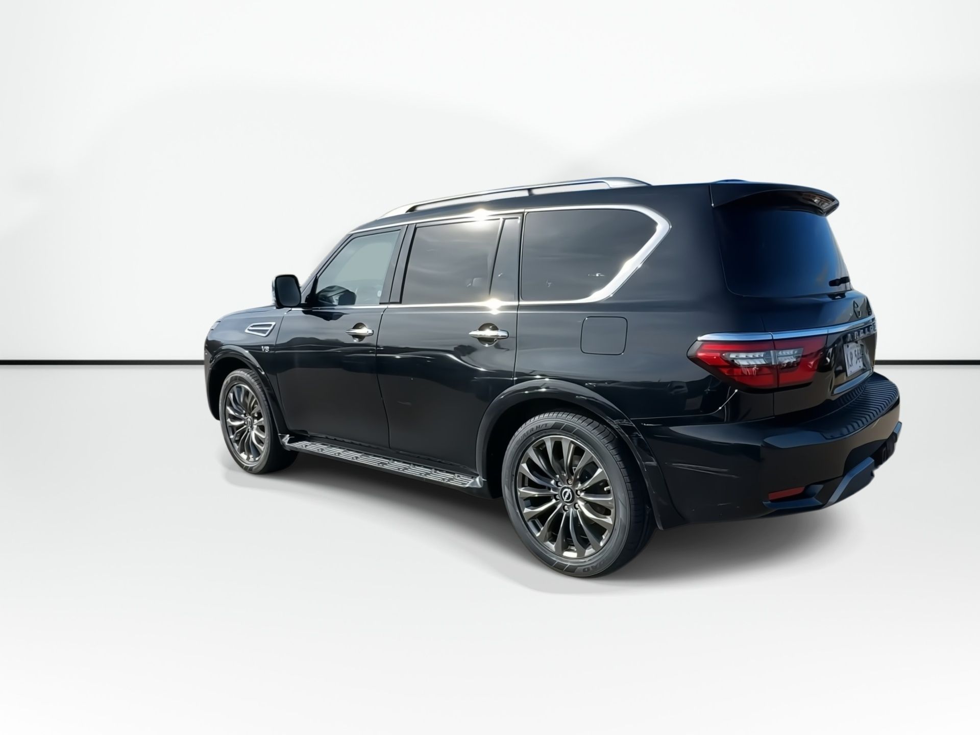 Photo 2022 Nissan Armada Platinum | Nav | Leather | Roof | Warranty to 2026 #6