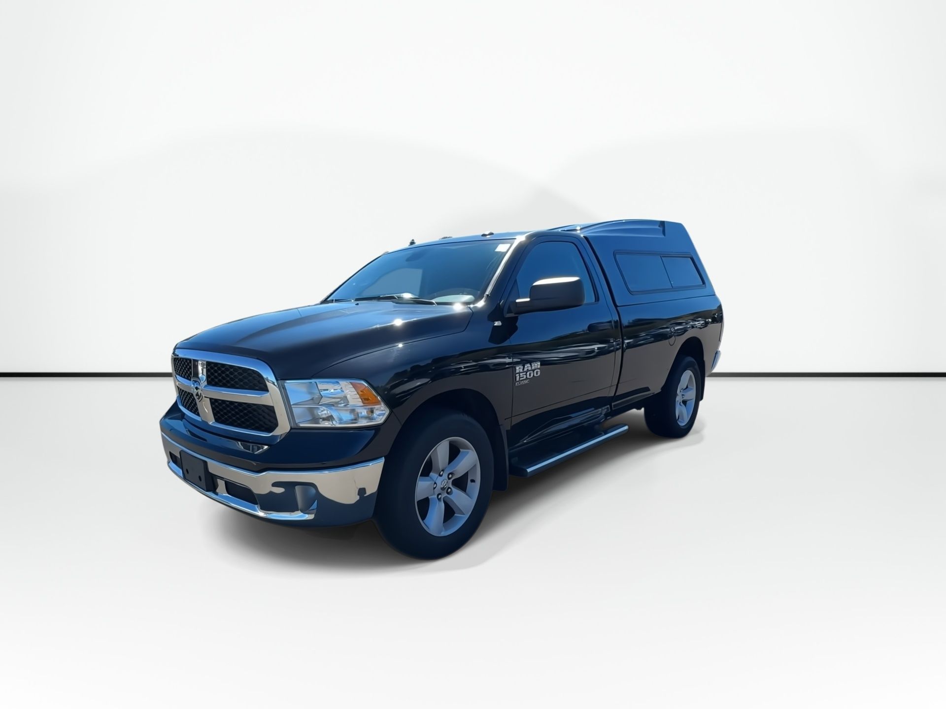 Photo 2023 Ram 1500 Classic Tradesman | Bluetooth | Keyless | Warranty to 2028 #4