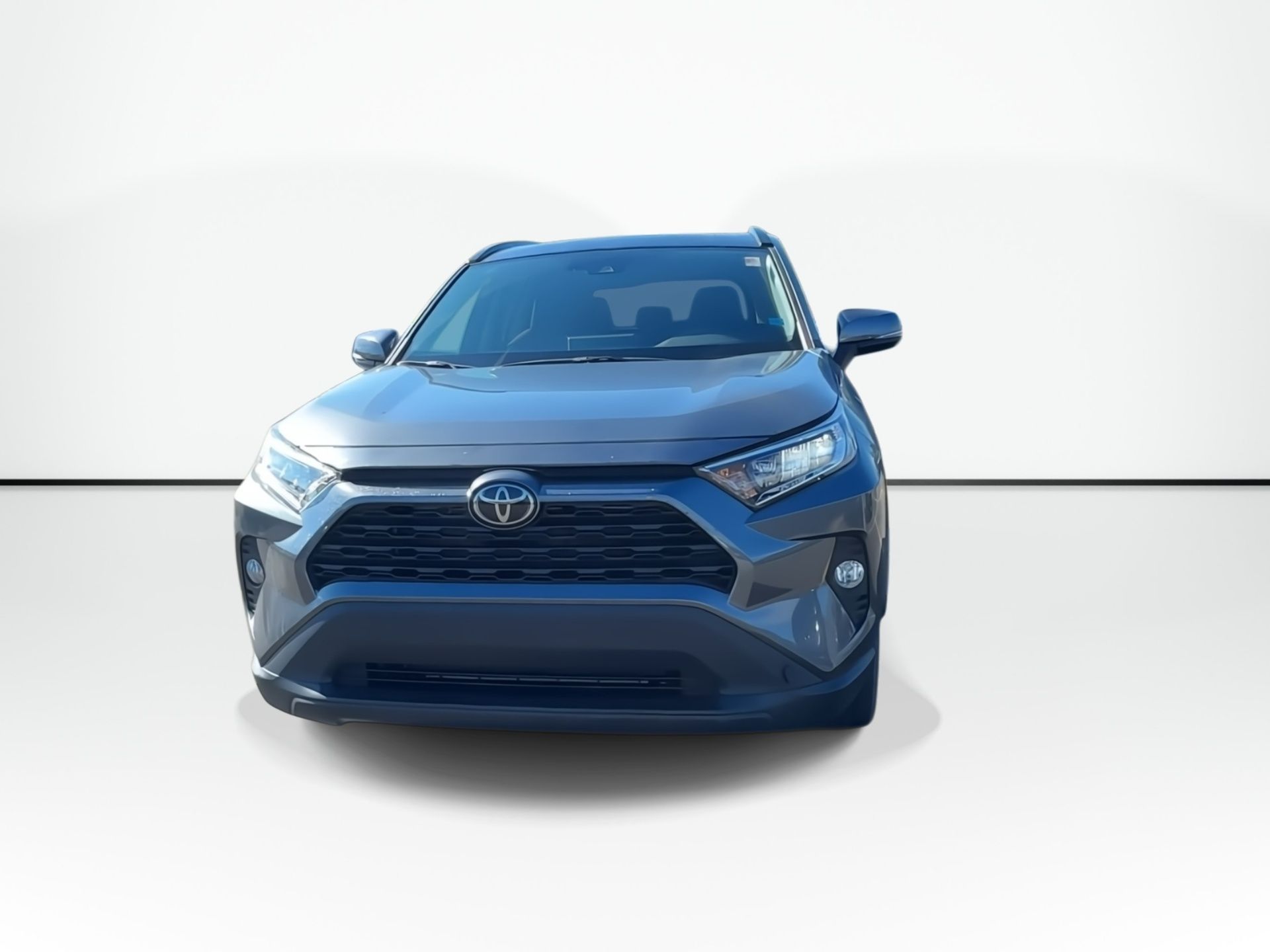 Photo 2021 Toyota RAV4 XLE | Roof | HtdSeat | Cam | Bluetooth | USB #4