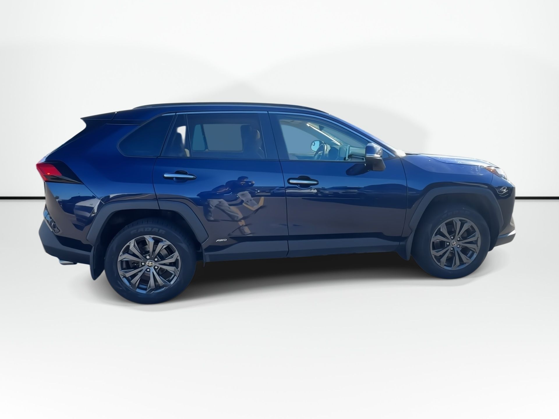 Photo 2022 Toyota RAV4 Hybrid Limited | Leather | Roof | Warranty to 2027 #3