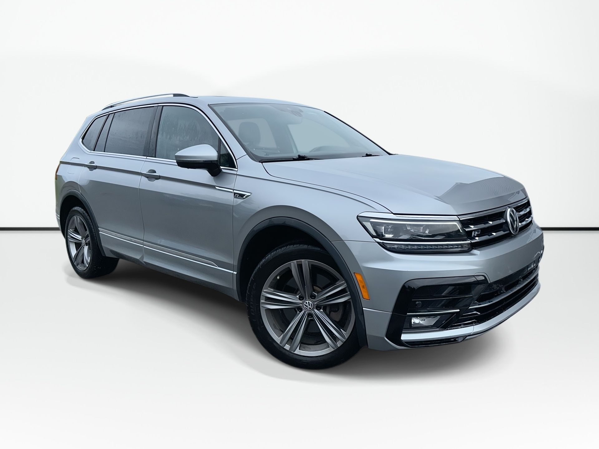 2020 Volkswagen Tiguan Highline | Leather | Keyless | LED | Rain Sensing