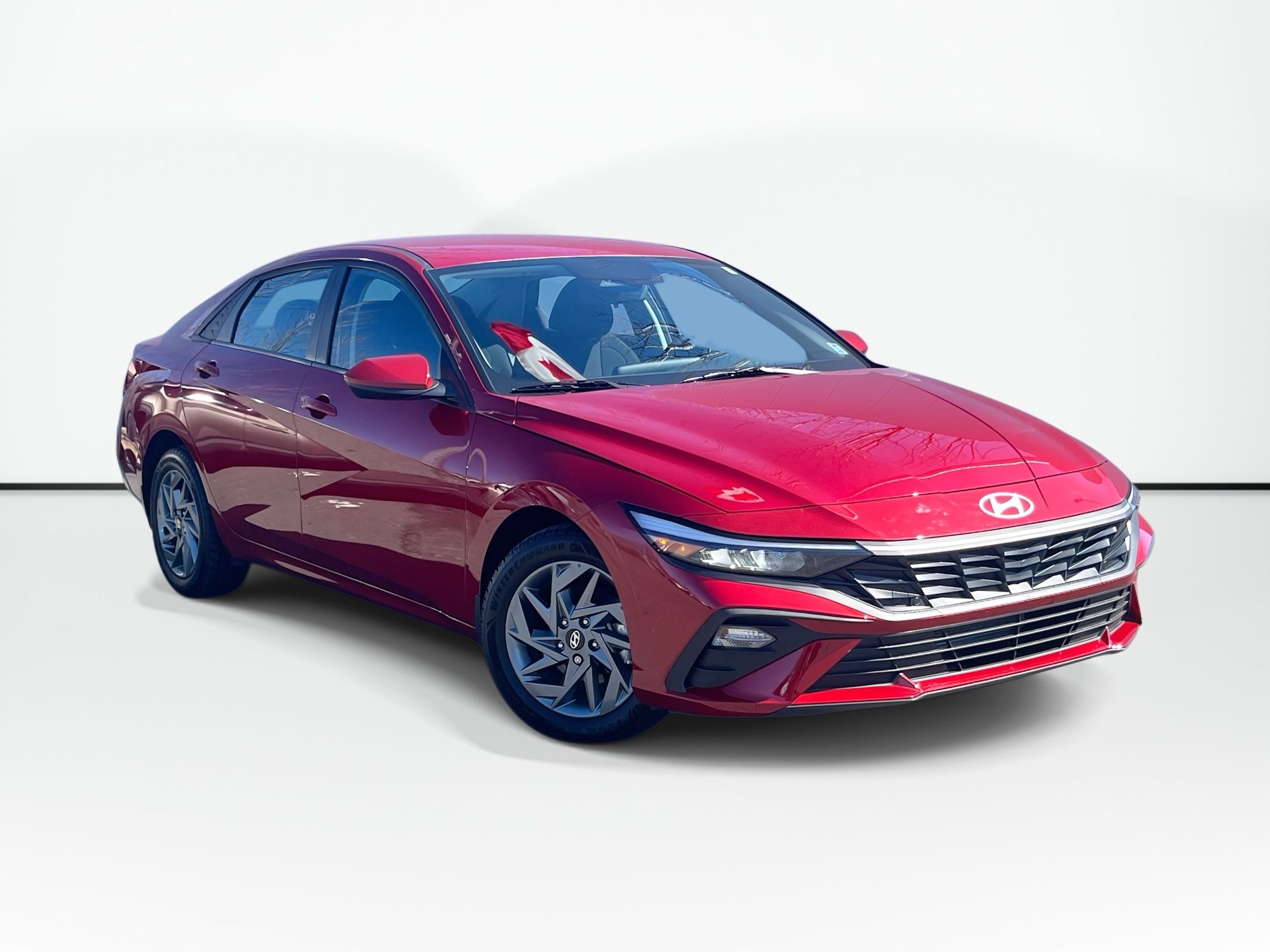 2025 Hyundai Elantra Preferred | Cam | USB | HtdWheel | Bluetooth