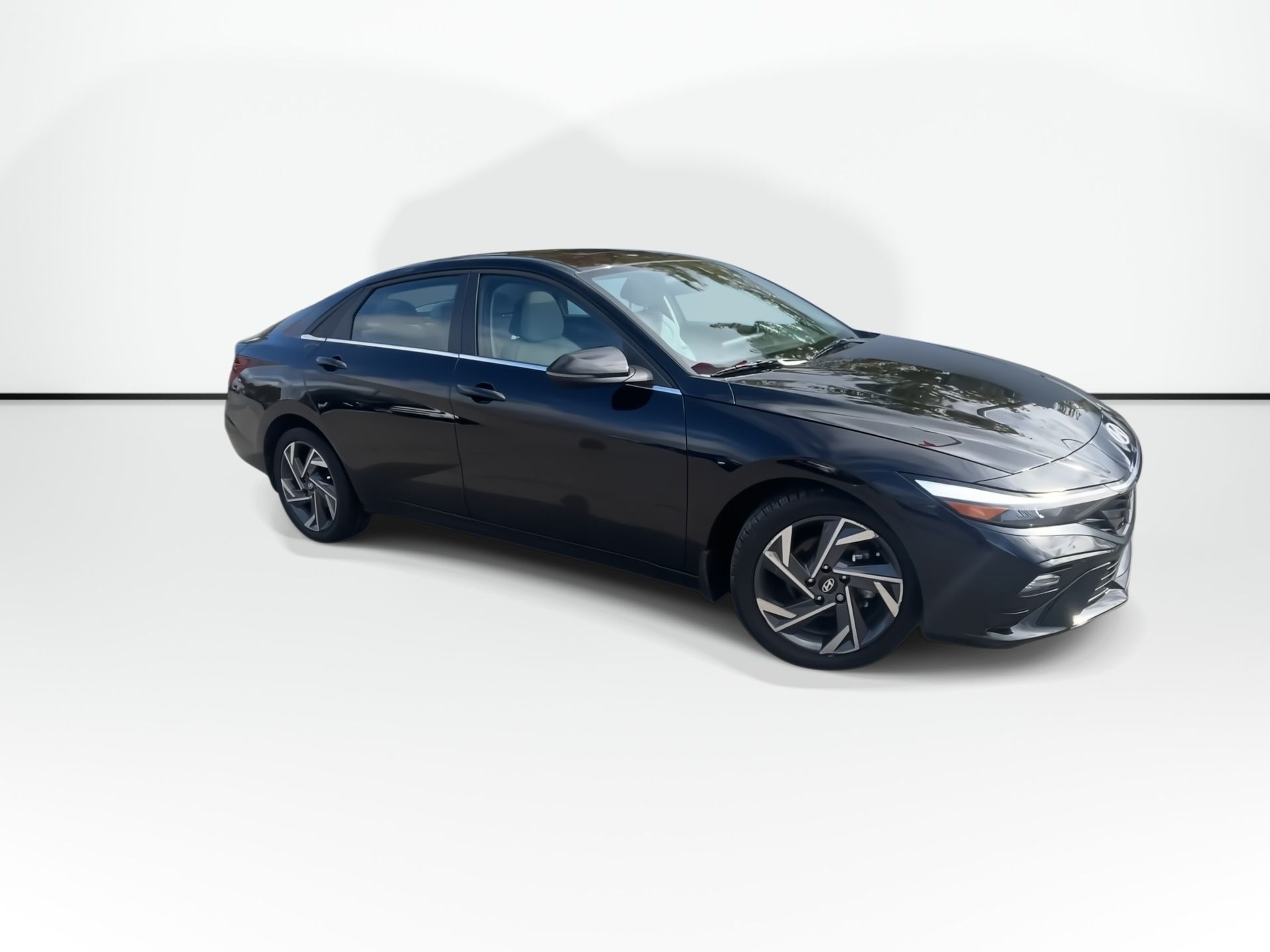 Photo Hyundai Elantra Luxury | Leather | Roof | Nav | Warranty to 2030 2025 #2