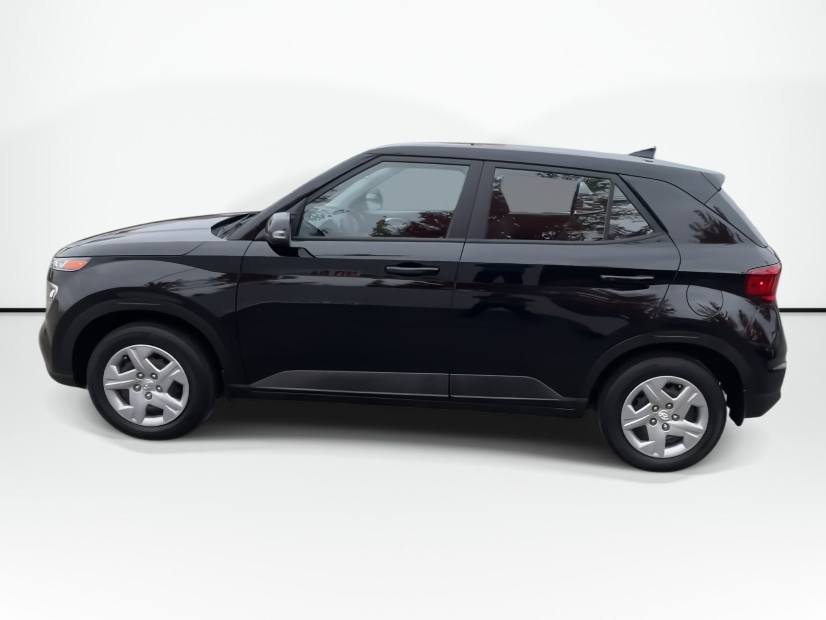 Photo 2022 Hyundai Venue Essential | USB | HtdSeat | Cam | Warranty to 2027 #5