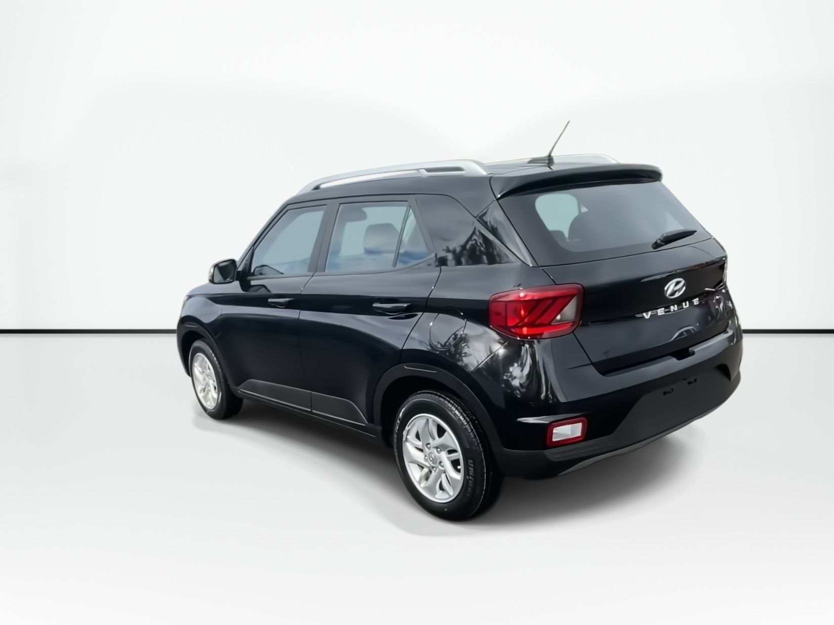 Photo 2025 Hyundai Venue Preferred | Cam | USB | HdWheel | Warranty to 2030 #6