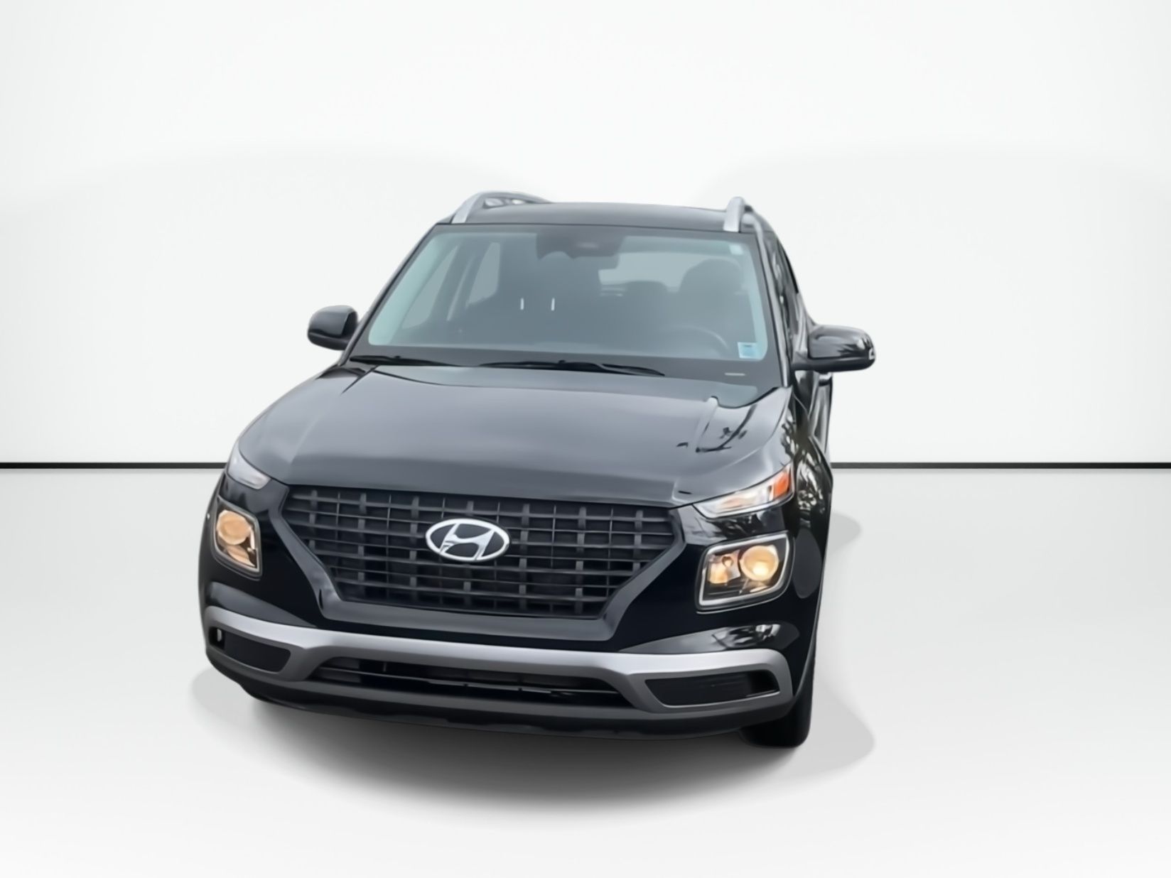 Photo 2025 Hyundai Venue Preferred | Cam | USB | HdWheel | Warranty to 2030 #3