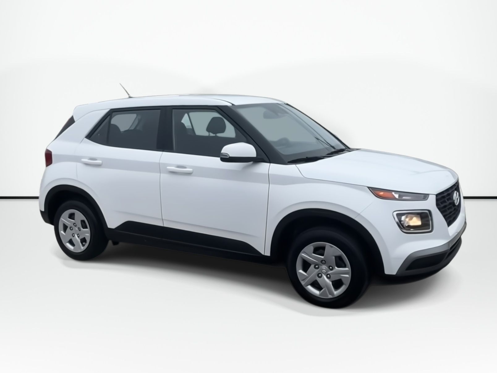 Photo Hyundai Venue Essential | USB | HtdSeat | Cam | Warranty to 2030 2026 #2