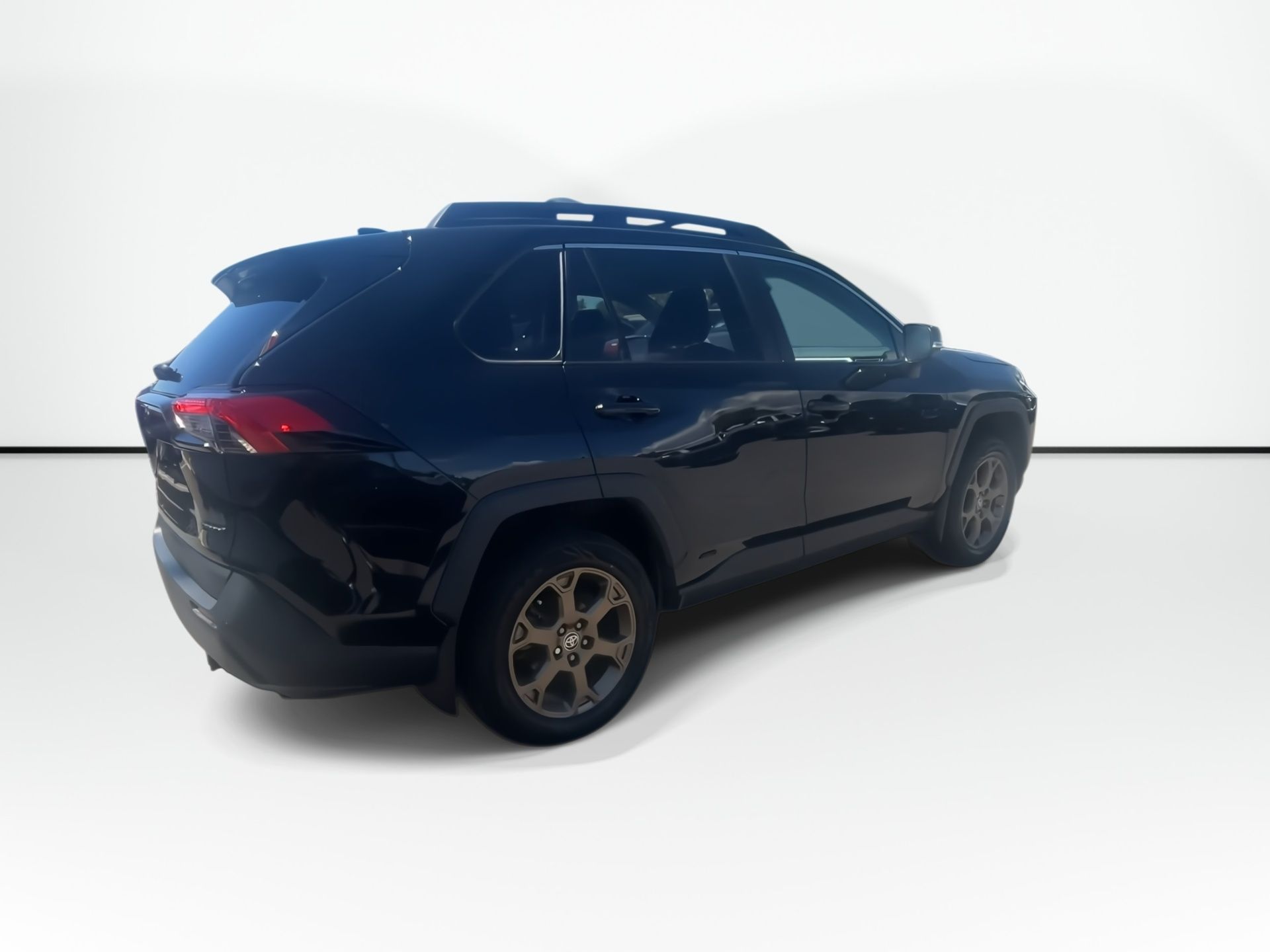 Photo 2023 Toyota RAV4 Hybrid XLE | Roof | Cam | USB | Warranty to 2028 #8