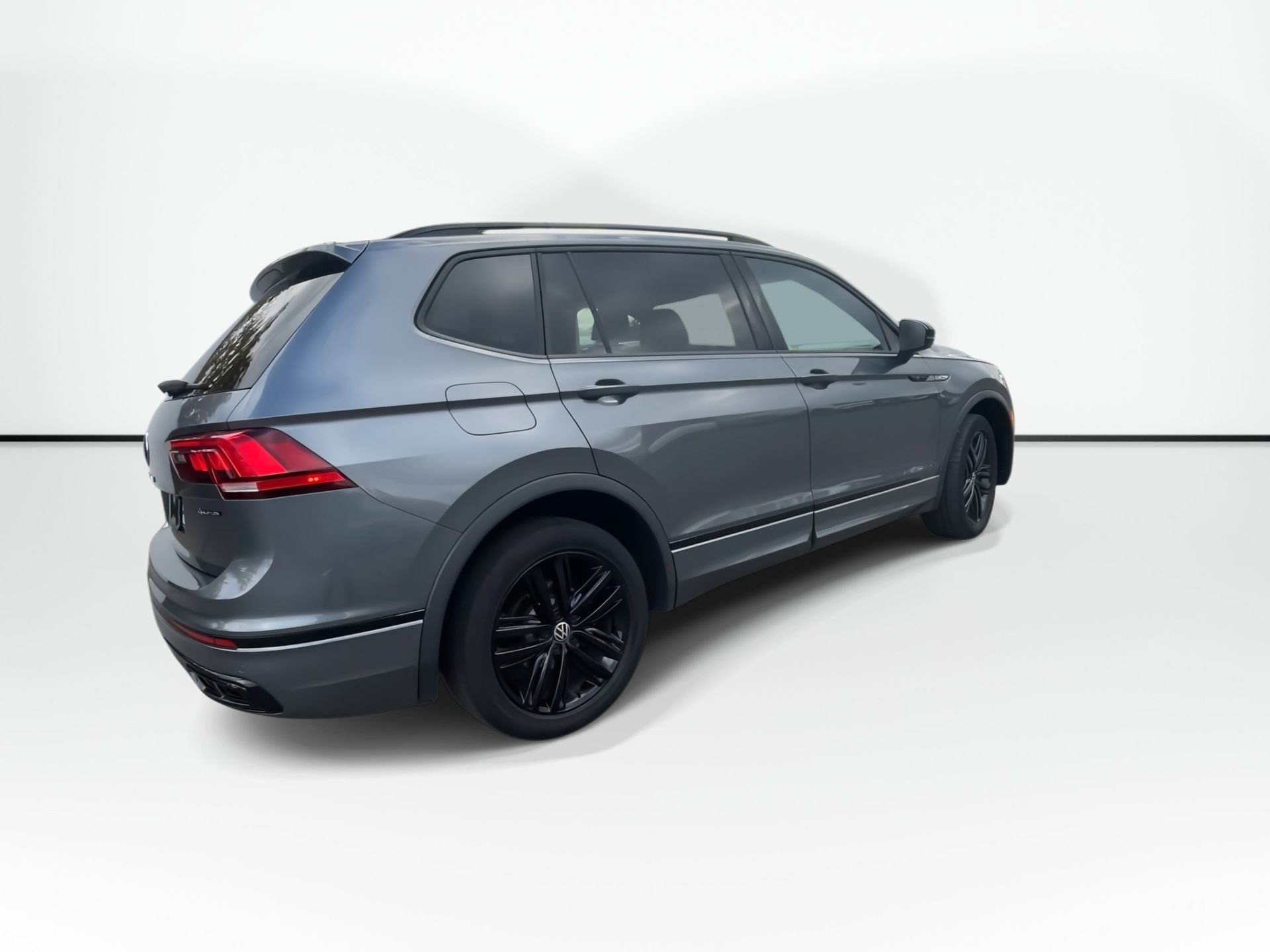 Photo Volkswagen Tiguan R-Line Black Edition | Leather | Roof | HtdSeats 2022 #8