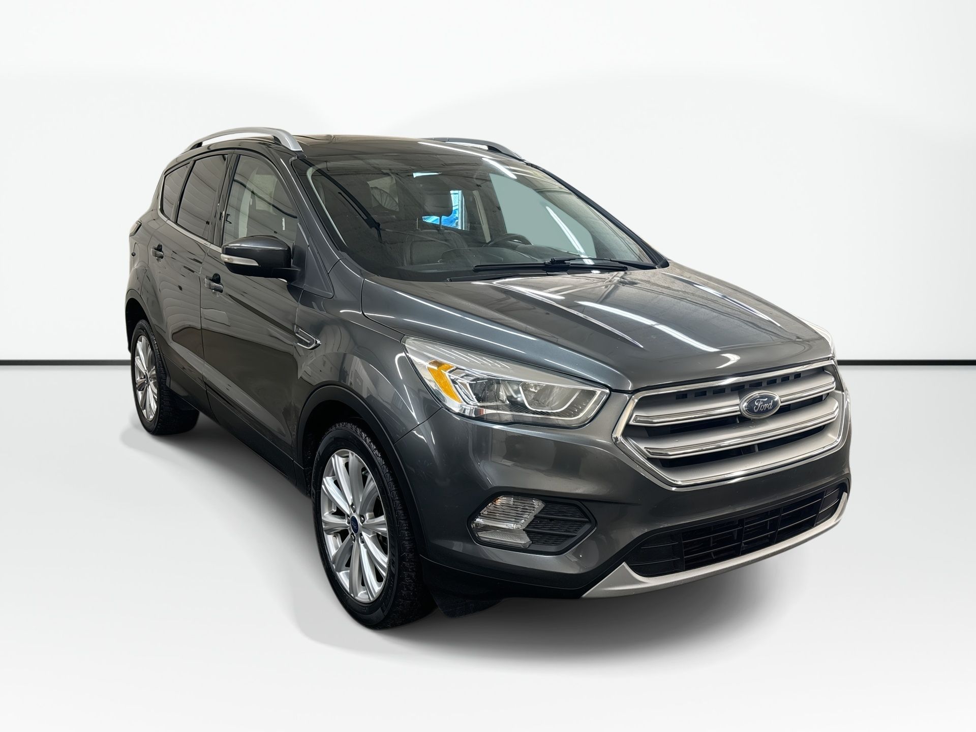 Photo 2017 Ford Escape Titanium #1
