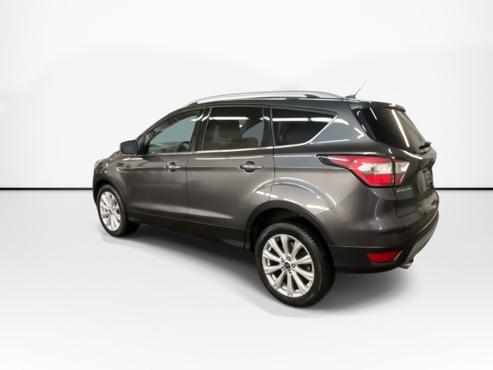 Photo 2017 Ford Escape Titanium #6