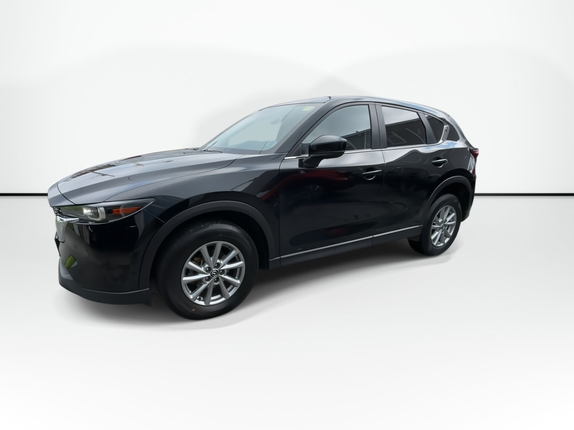 Photo 2025 Mazda CX-5 LTHR | PWR Seats | USB | Warranty To 2028 | #4