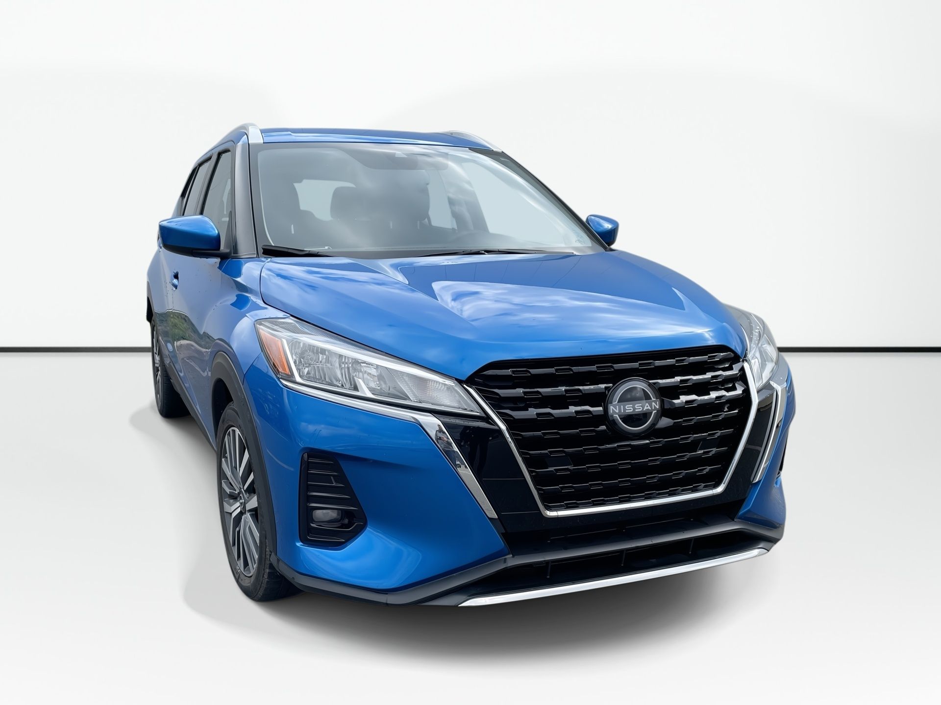 Photo Nissan KICKS SV | usb | cam | bluetooth | warranty to 2029 2024 #1