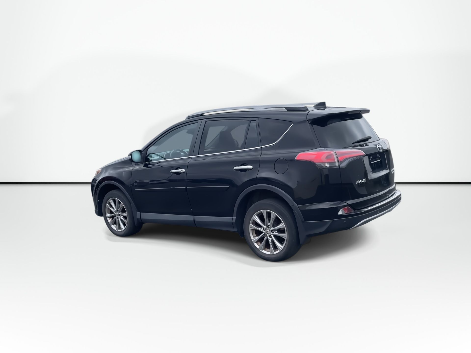 Photo Toyota RAV4 Limited | MOONROOF | NAV | LEATHER | CAM 2017 #6