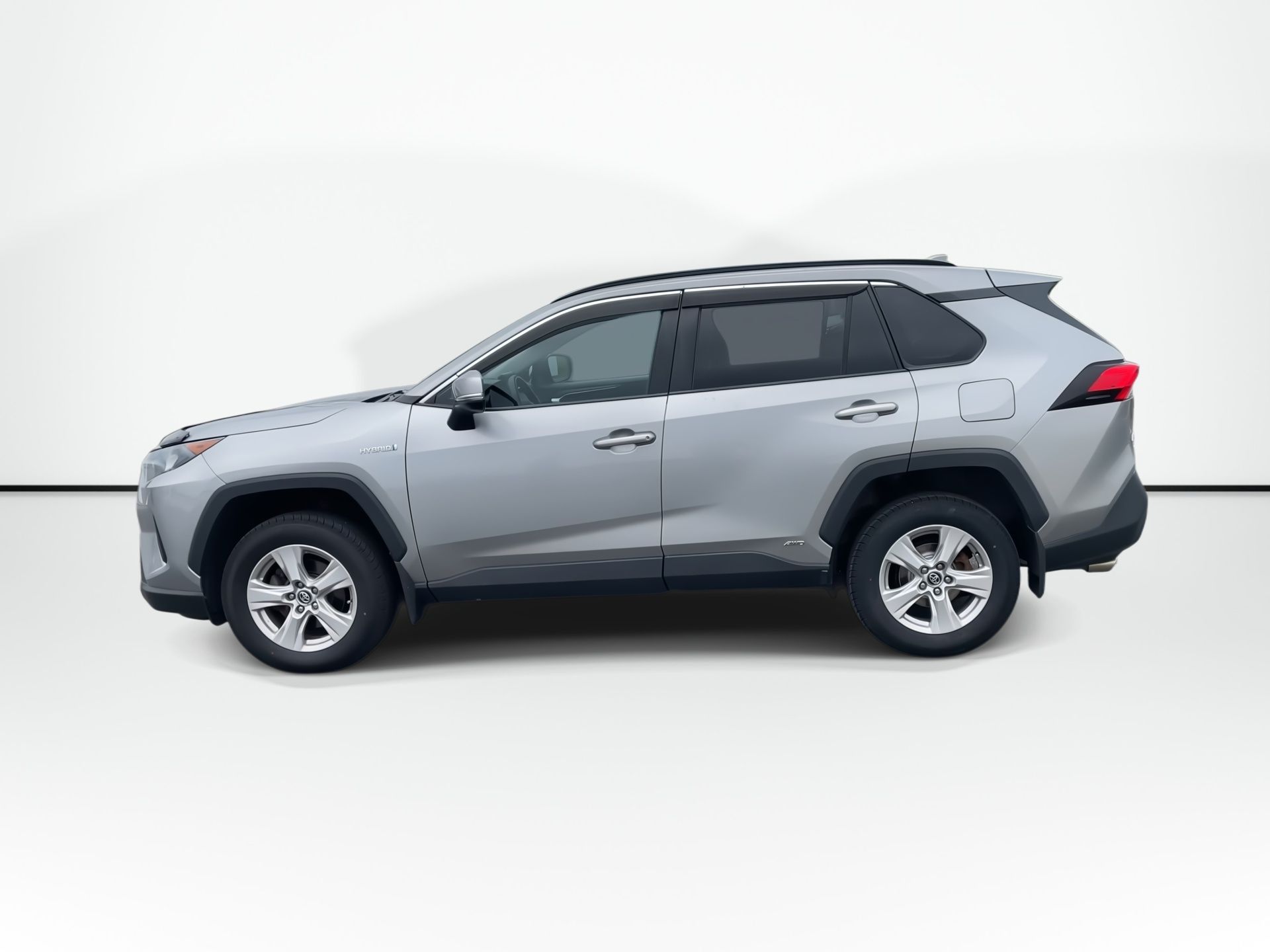 Photo Toyota RAV4 HYBRID LE | cam | usb | keyless | htd seats 2021 #5