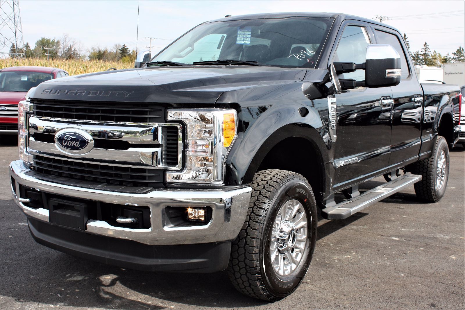 New 2017 Ford F250 4x4 - Crew Cab XLT - 160