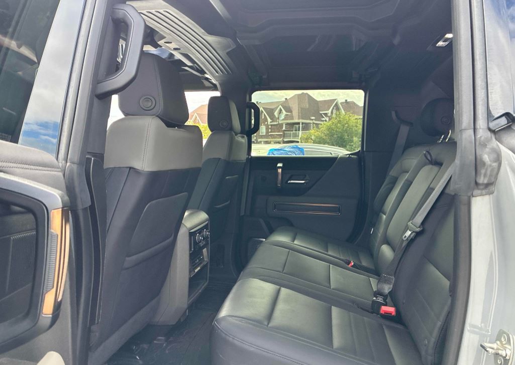GMC HUMMER EV SUV  2025