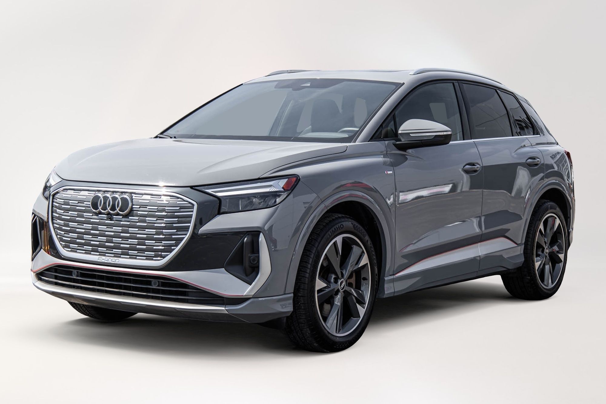 2022 Audi Q4 e-tron in Dollard-des-Ormeaux, Quebec