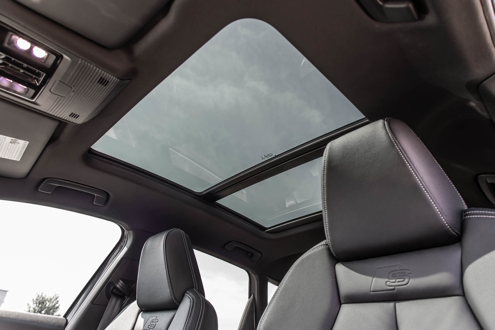 2022 Audi Q4 e-tron in Dollard-des-Ormeaux, Quebec