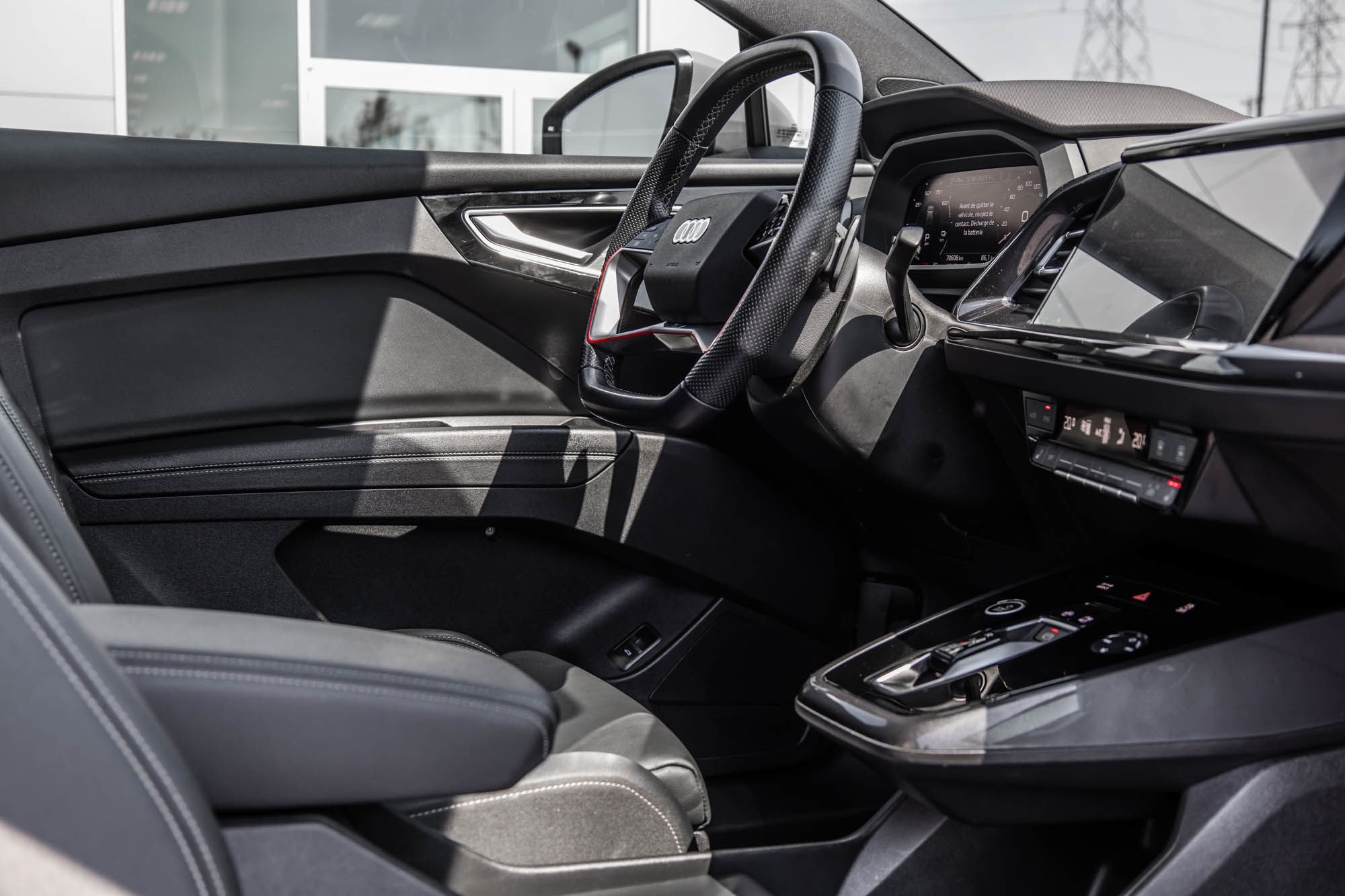 2022 Audi Q4 e-tron in Dollard-des-Ormeaux, Quebec